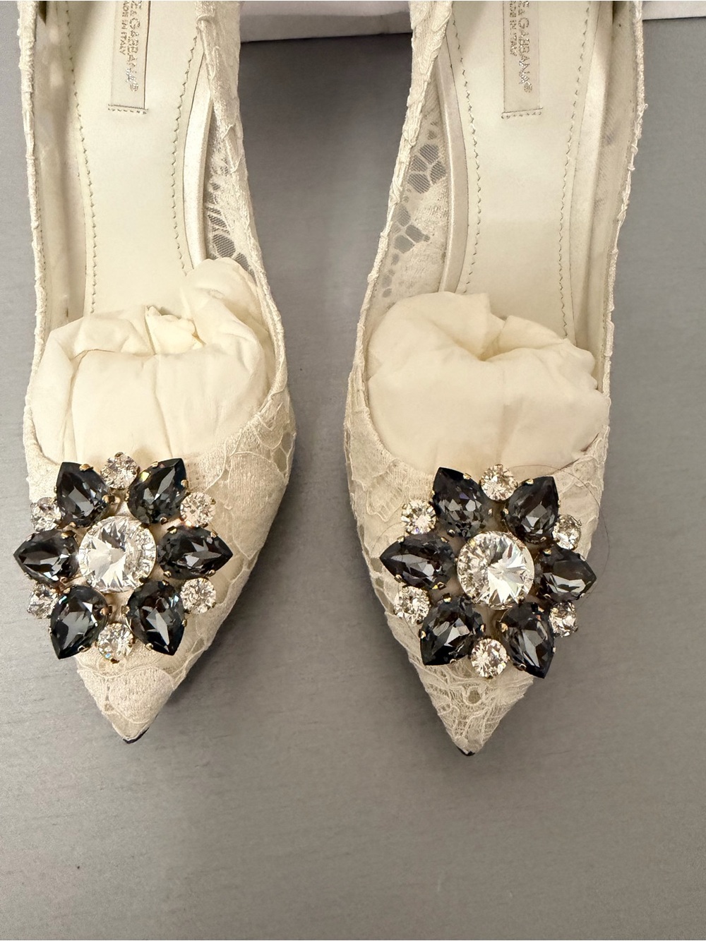 Dolce & Gabbana Ivory Lace Pointed Toe Flats with Black Crystal Brooch Sz40